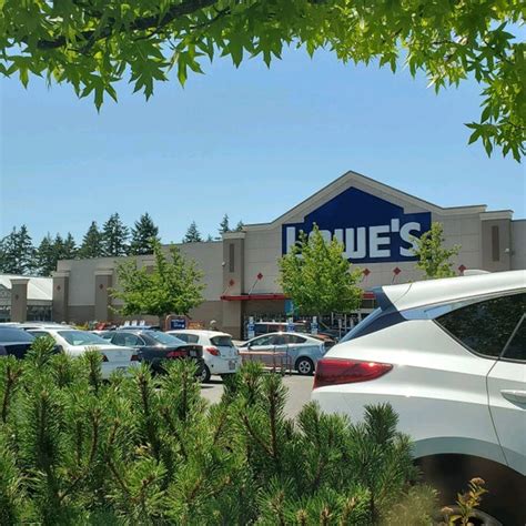 Lowes federal way - As days that many people in the U.S. don’t have to go to work, federal holidays are often more popular for the break they provide than the event they celebrate. Starting off at lit...